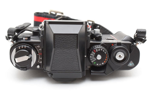 Nikon Slr Camera (Film) F3 B562