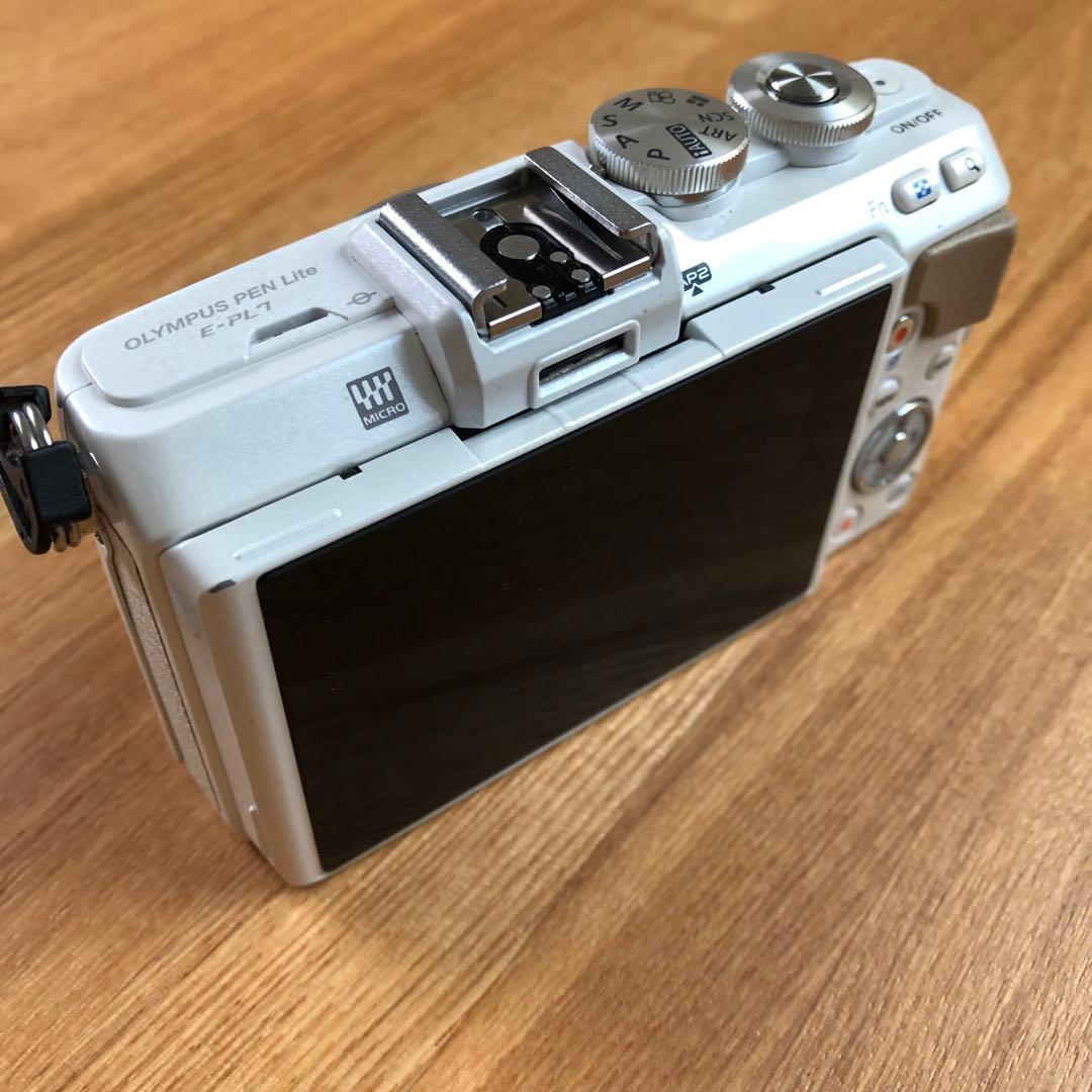 Olympus Mirrorless Interchangeable Lens Cameras Pen E-Pl7