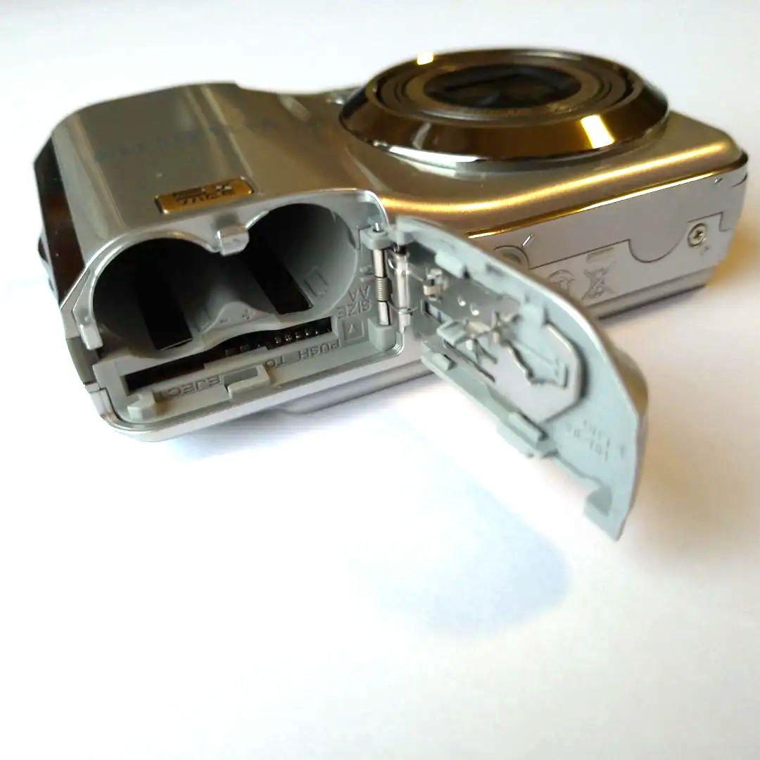 Fujifilm Compact Digital Camera Finepix Ax200