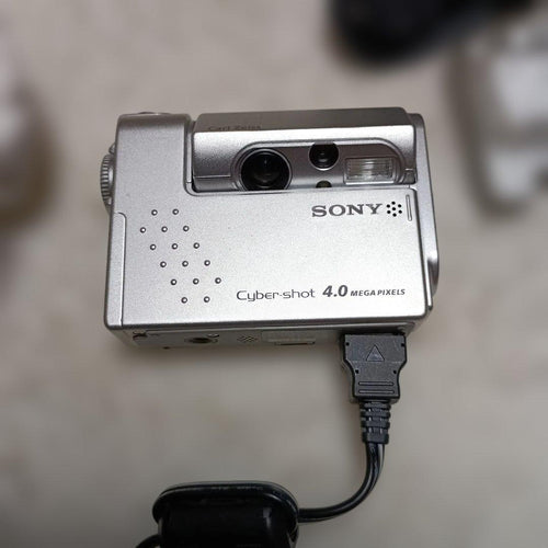 Sony Compact Digital Cameras Cyber-Shot Dsc-F77A 4.0Mp