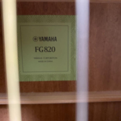 Yamaha Acoustic Guitar Fg820