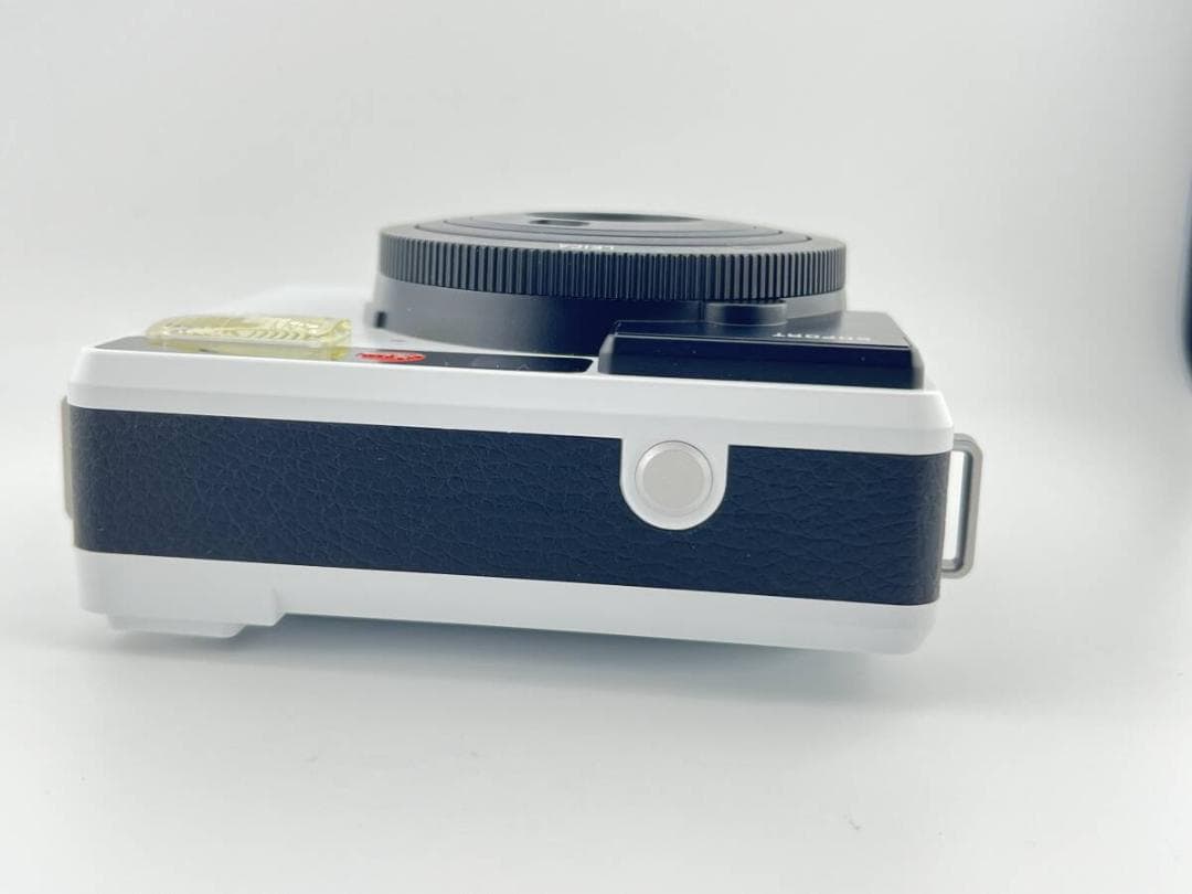 Instant Cameras Leica Sofort