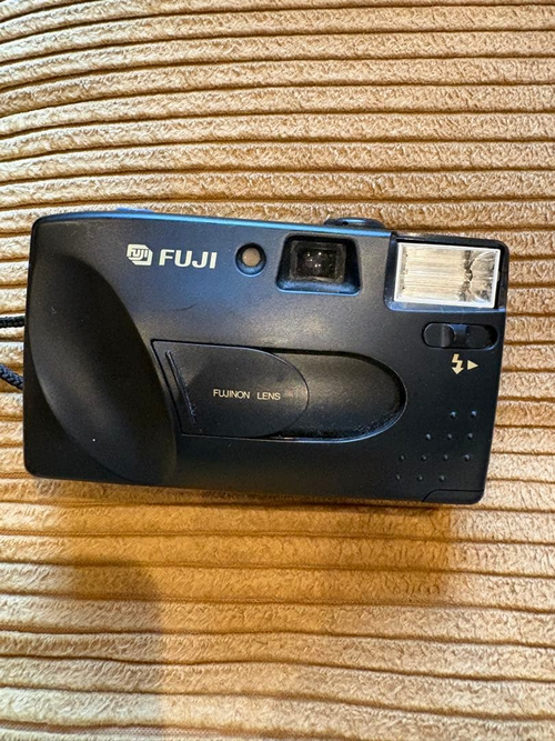 Fuji Compact Camera (Film)