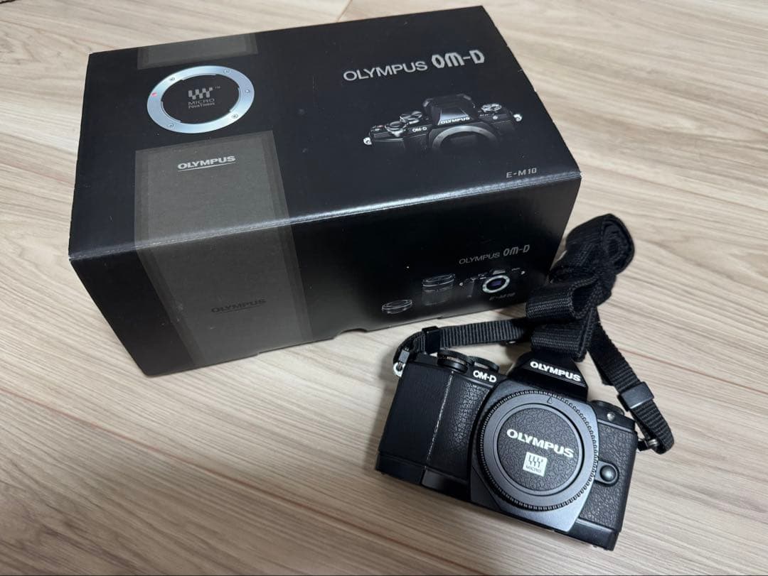 Olympus Mirrorless Interchangeable Lens Cameras Om-D E-M10