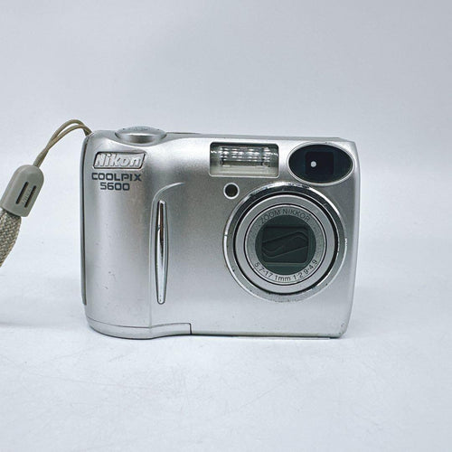 Nikon Compact Digital Cameras Coolpix E5600
