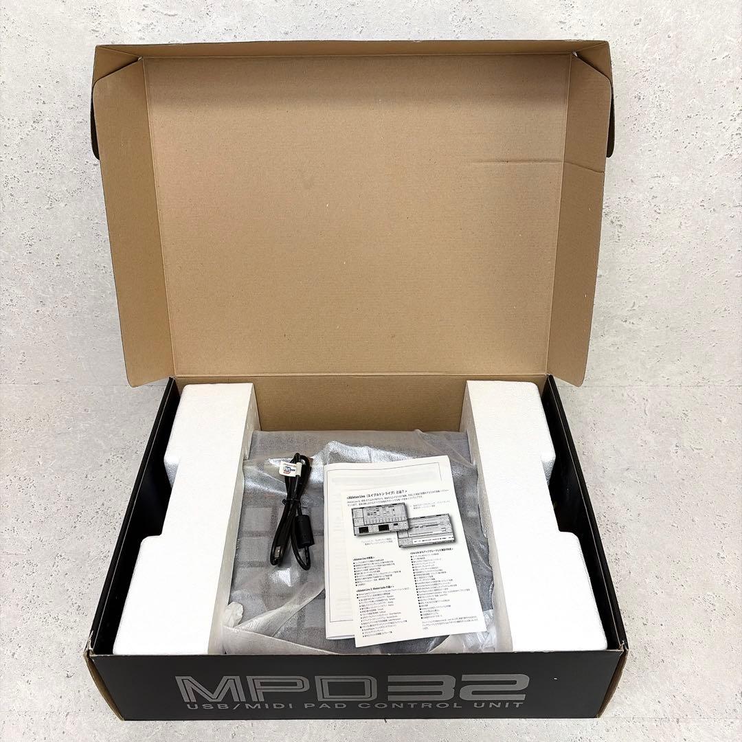 Akai Professional Midi Keyboards Pads Mpd32