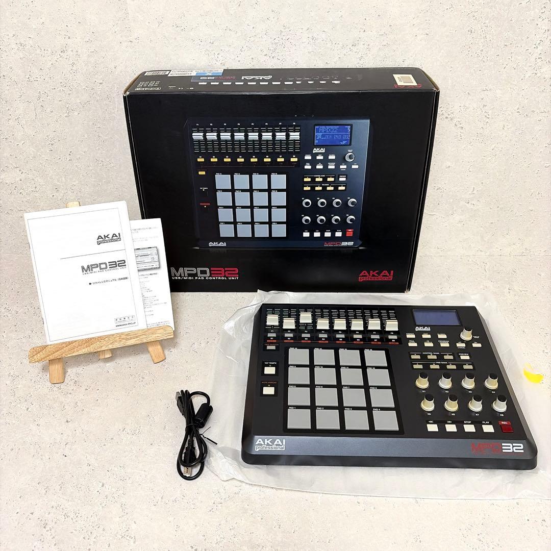 Akai Professional Midi Keyboards Pads Mpd32