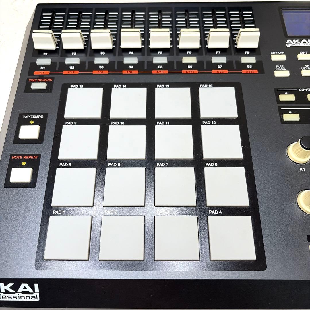 Akai Professional Midi Keyboards Pads Mpd32