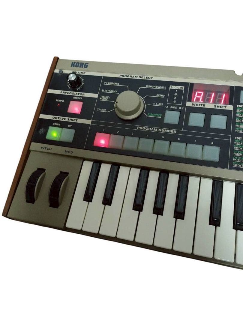Korg Analog Synthesizers 115 Microkorg 37