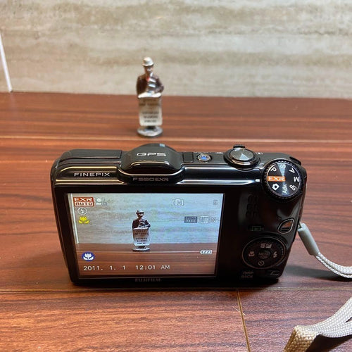 Fujifilm Compact Digital Camera Finepix F550 Exr 4923