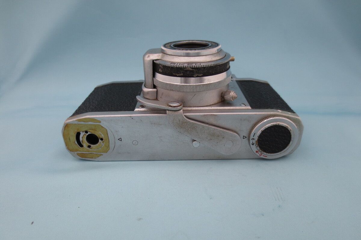 Compact Camera (Film) 35