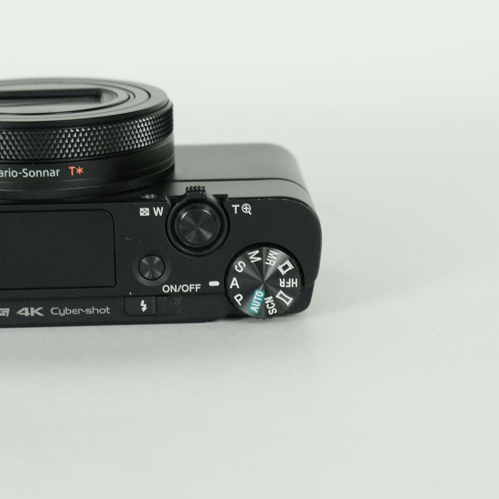 Sony Compact Digital Camera 2 Cyber-Shot Dsc-Rx100M6