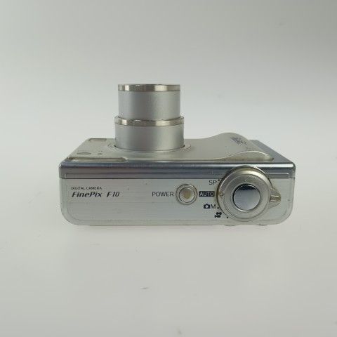 Fujifilm Compact Digital Camera Finepix F10 Silver