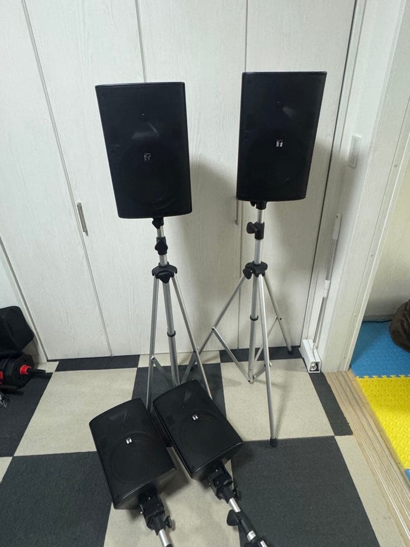 Stage Main Speaker 4 Toa F-2000B