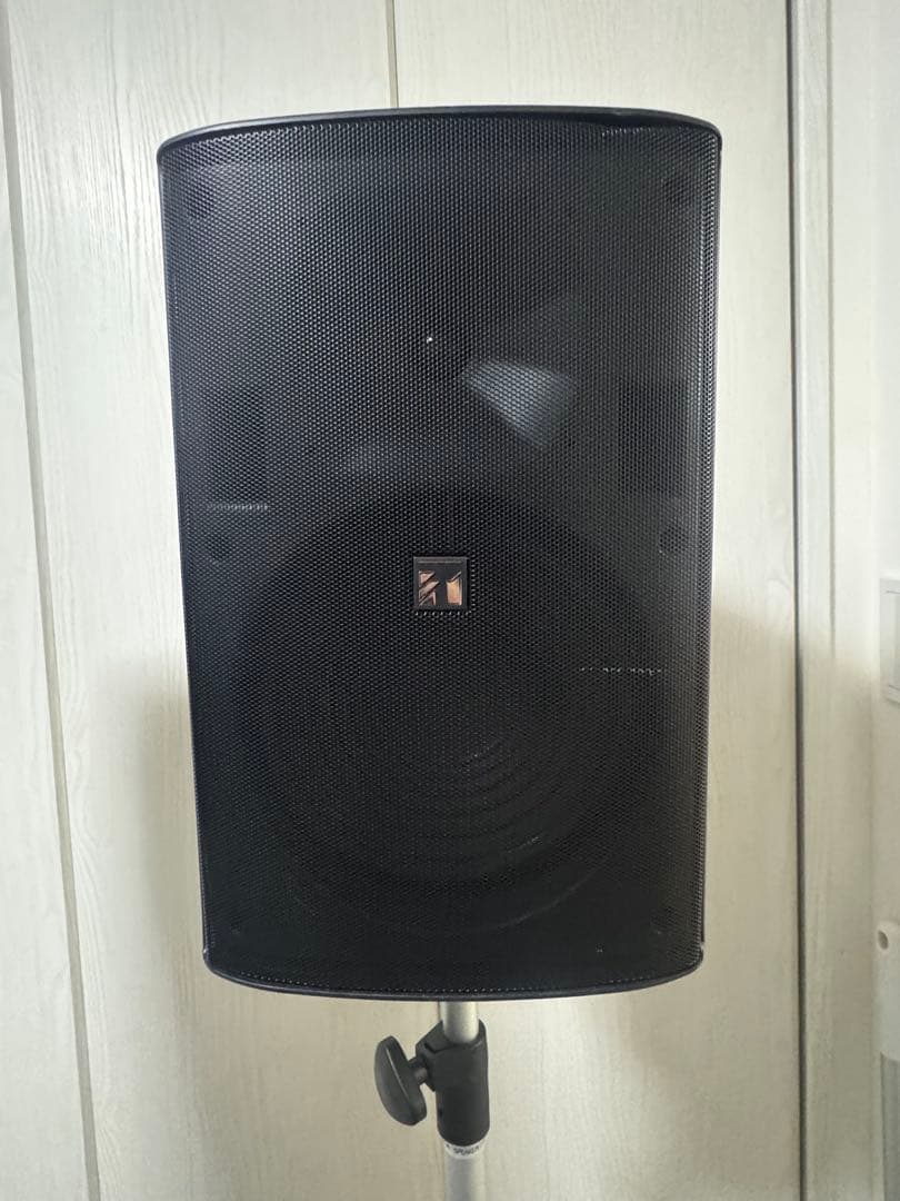 Stage Main Speaker 4 Toa F-2000B