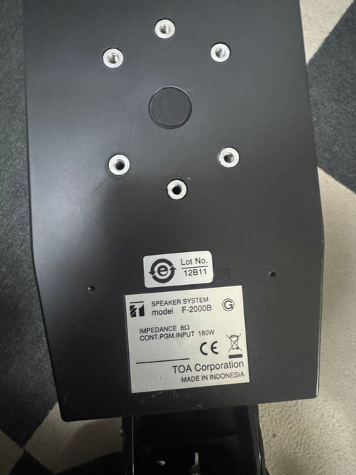 Stage Main Speaker 4 Toa F-2000B