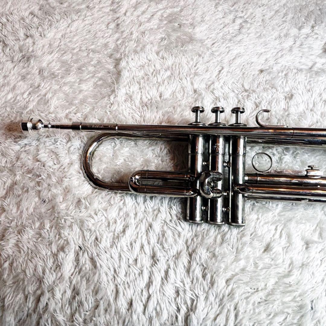 Trumpets Yamaha Ytr-136