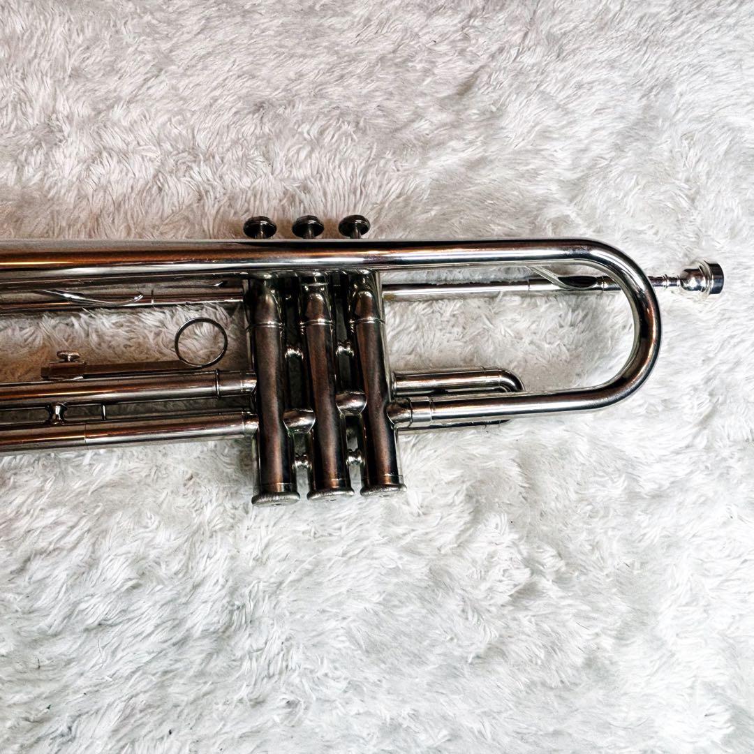 Trumpets Yamaha Ytr-136