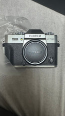 Fujifilm Mirrorless Interchangeable Lips A*A Xt30Ii+Xc35