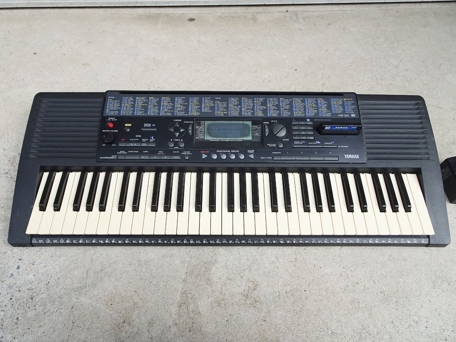 Keyboard Electronic Piano Yamaha Psr-320 61 Midi