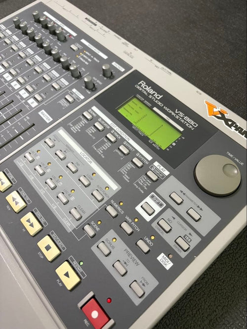 Roland Multitrack Recorders Vs-880 Mtr