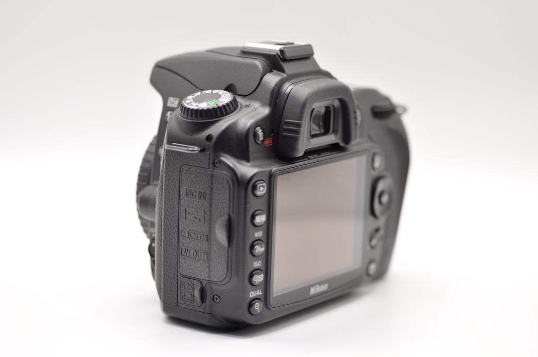 Nikon Digital Slrs D90 16Gb Sd 4590]