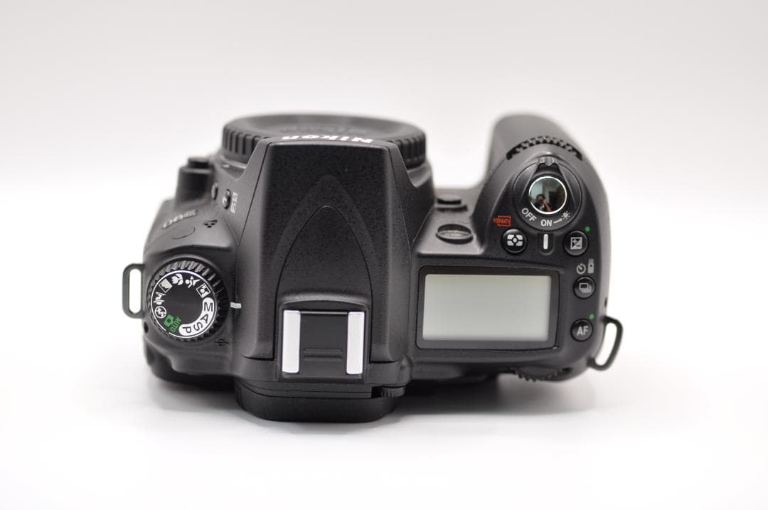Nikon Digital Slrs D90 16Gb Sd 4590]