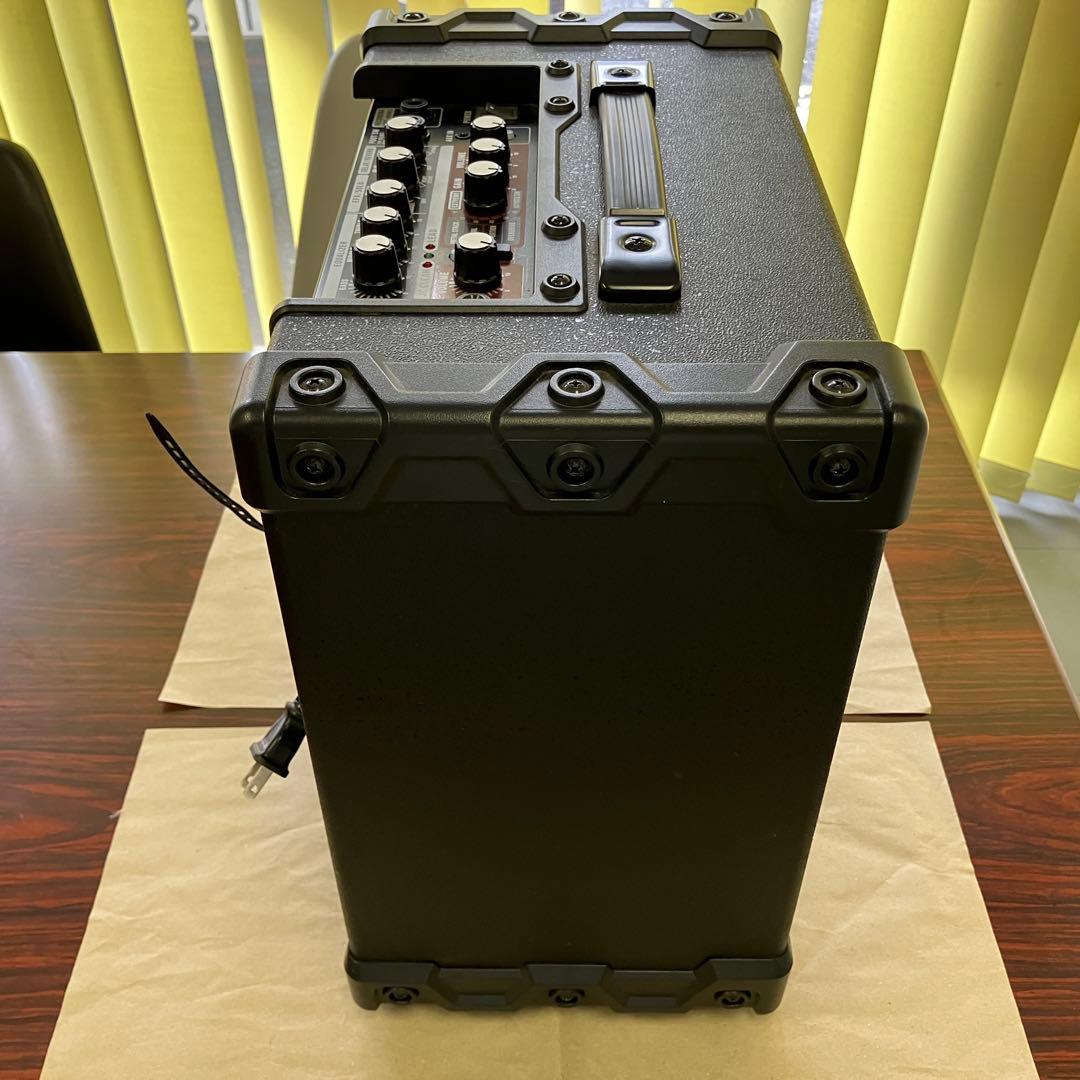 Roland Guitar Amplifiers Cube-20Xl