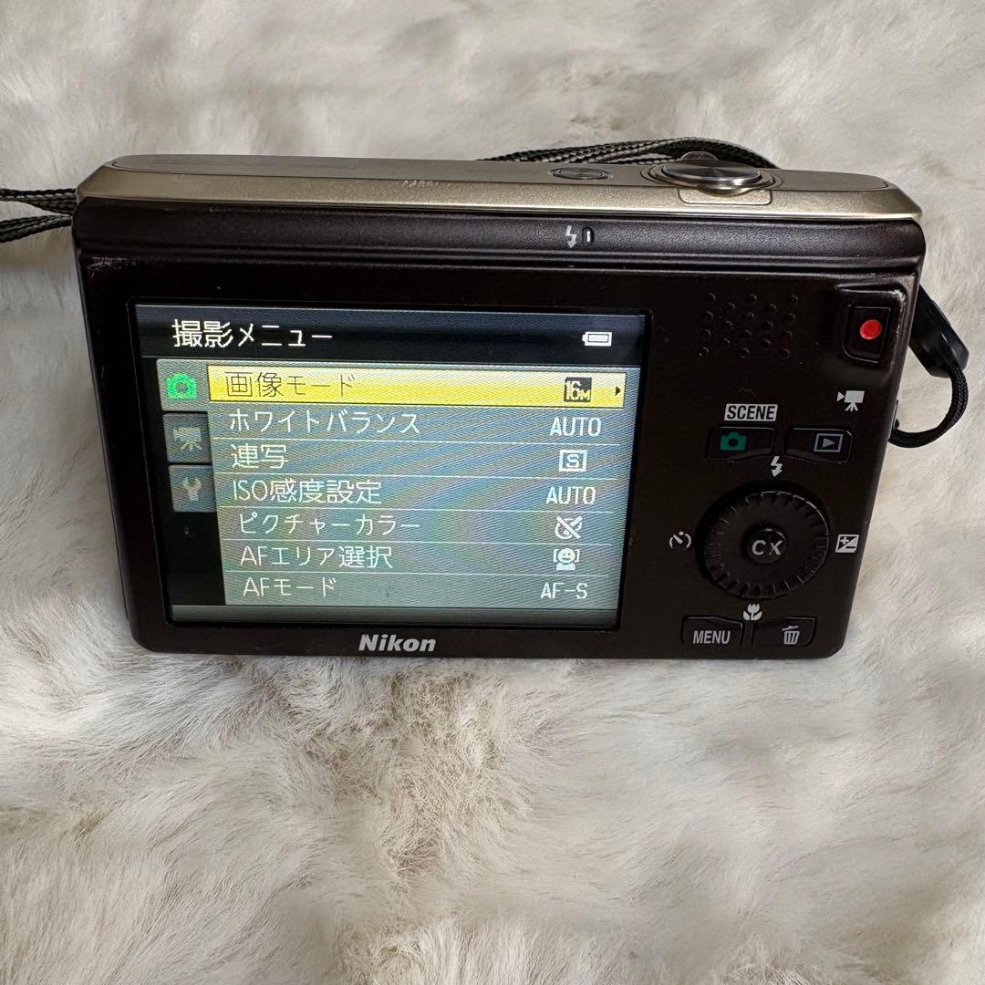 Nikon Compact Digital Camera Coolpix S6300
