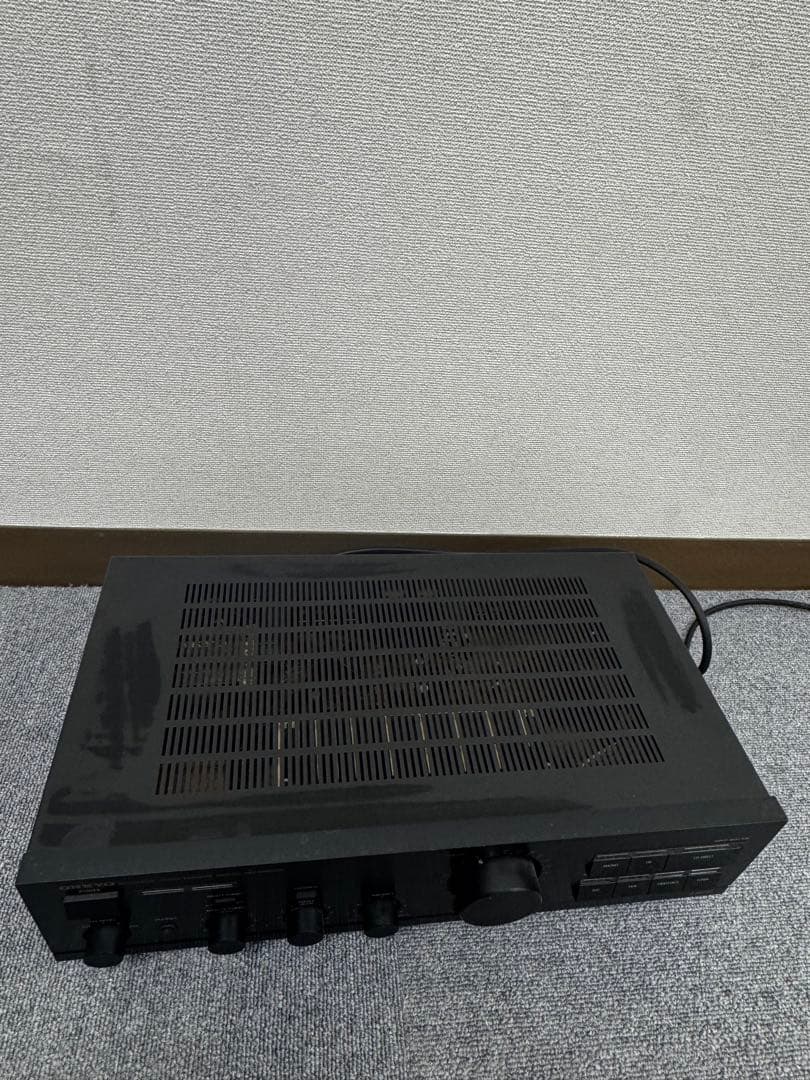 Integrated Amplifiers Onkyo A-812Ex