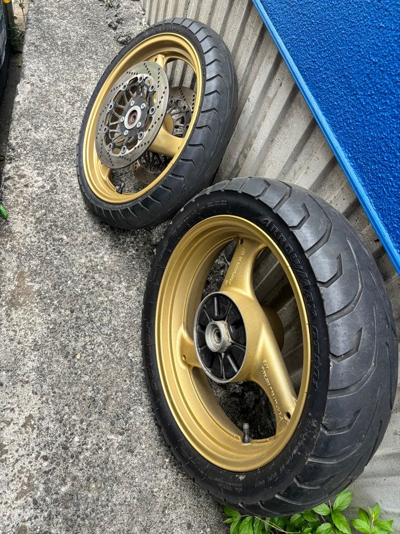 On-Road Tires Gsx400