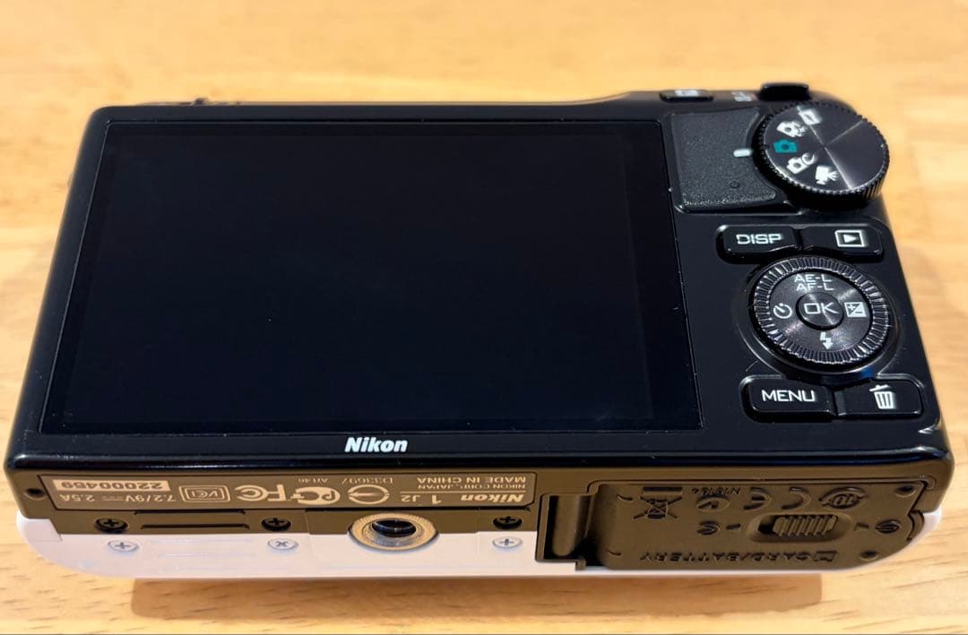 Nikon Digital Camera 1 J2