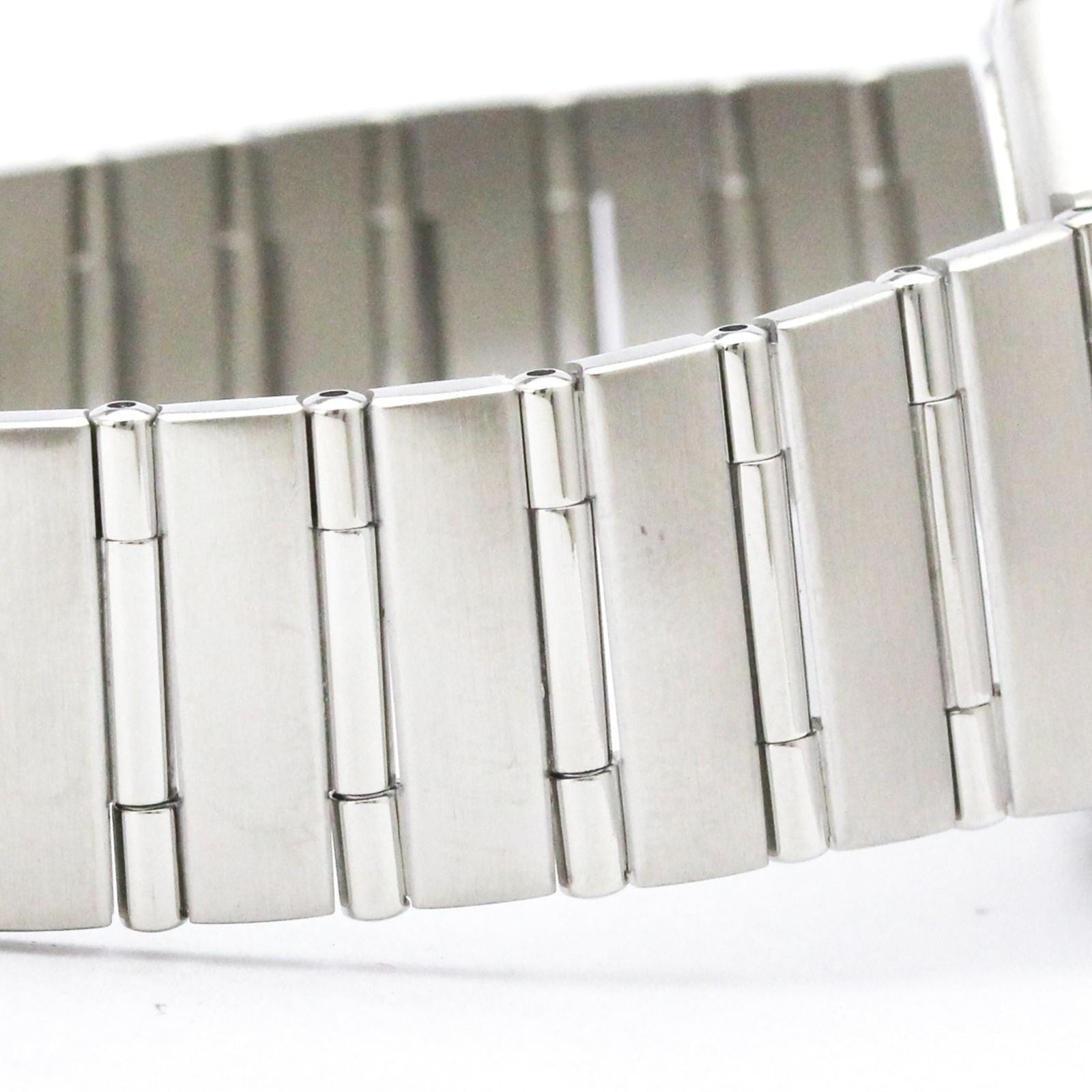 Omega Watch (Quartz) 1512.40