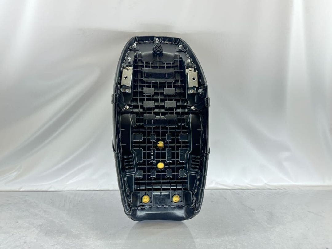 Seats Sr400 Fi