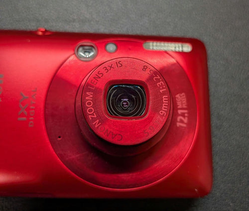 Compact Digital Camera Canon Ixy210Is