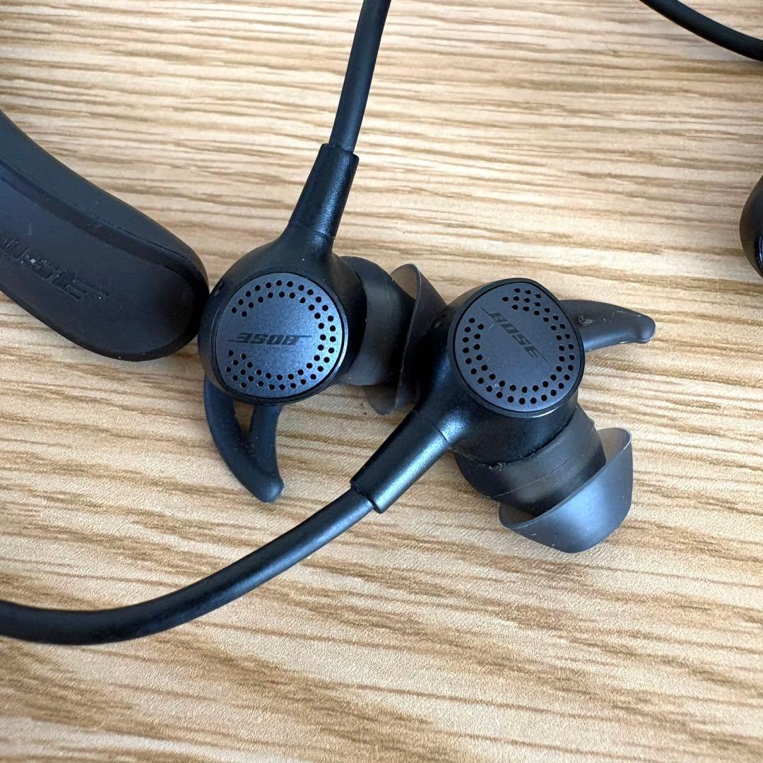 Bose Wireless Earphones Quietcontrol 30