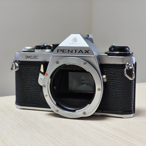 Pentax Slr Camera (Film) Me