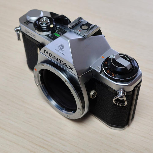 Pentax Slr Camera (Film) Me