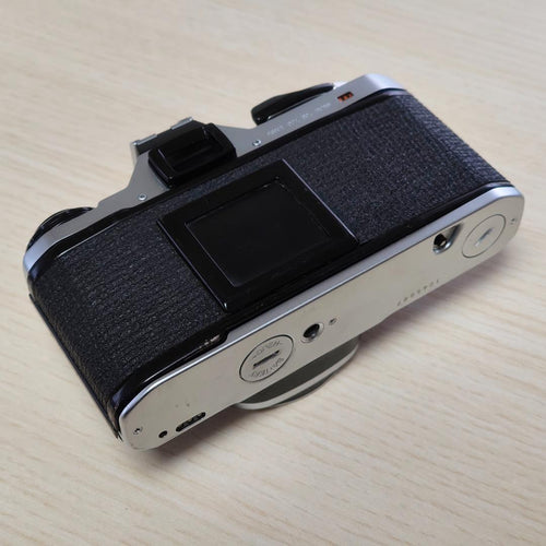 Pentax Slr Camera (Film) Me