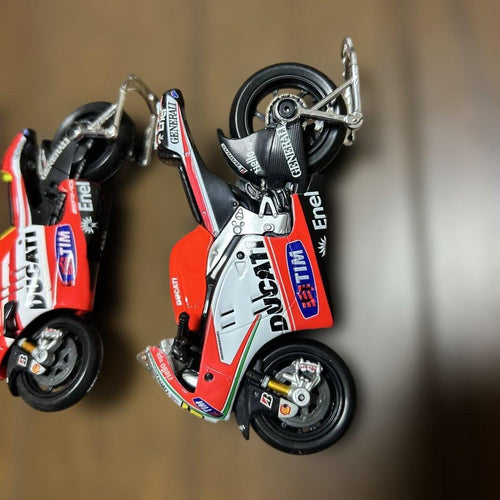 Motorcycle Bike Yamaha Yzr-M1 Ducati