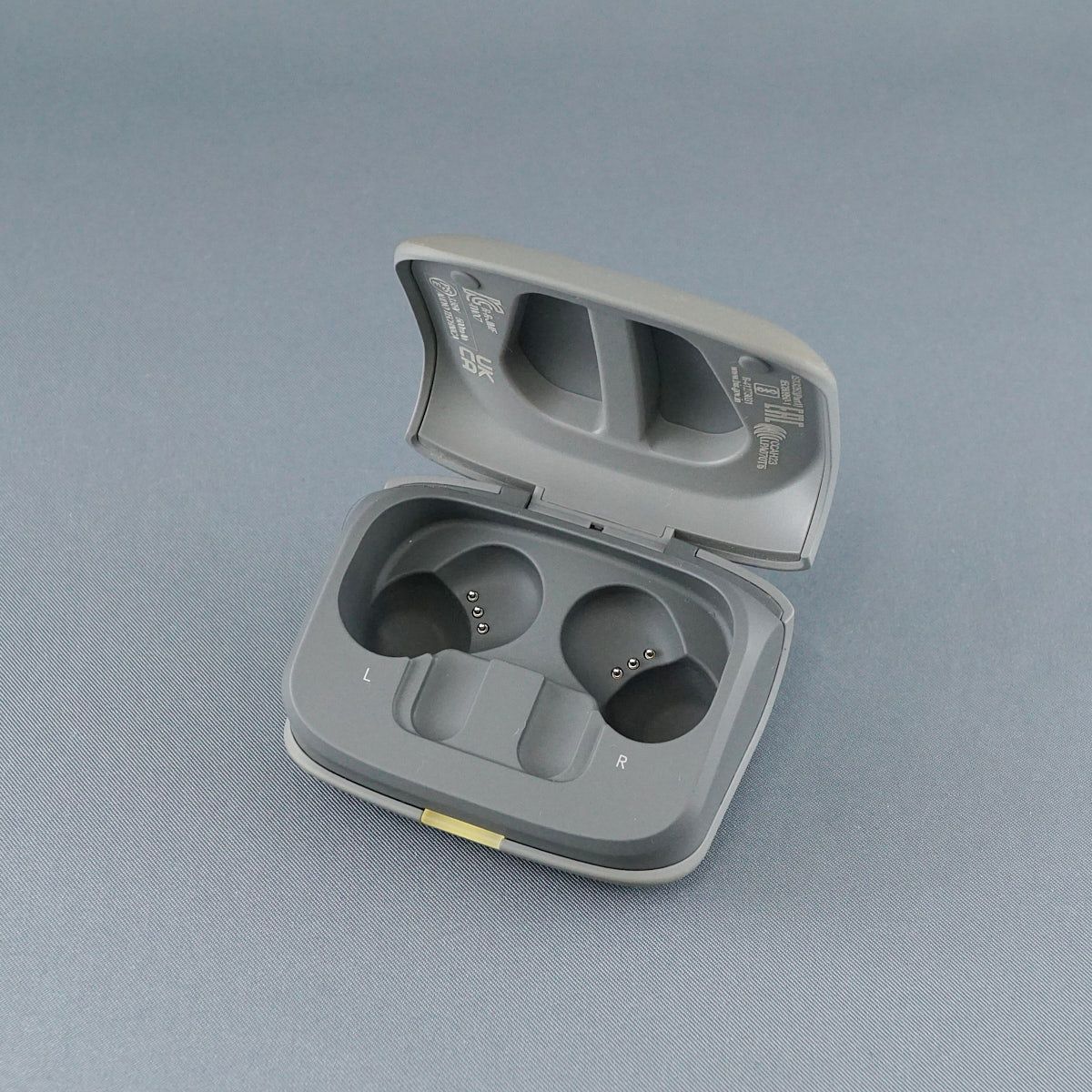 Audio Technica Wireless Earphone Ath-Twx7 Used V2384