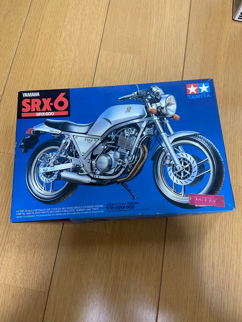 Tamiya Motorcycle Bike Yamaha Srx-6 1/12