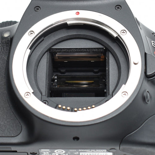 Digital Slr B#12039 Canon Eos Kiss X4 Ef-S 18-135 Is Kissx4-18135Is
