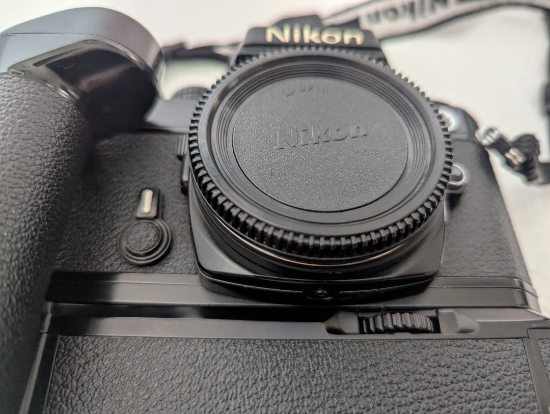 Nikon Slr Camera (Film) Fe Md-12