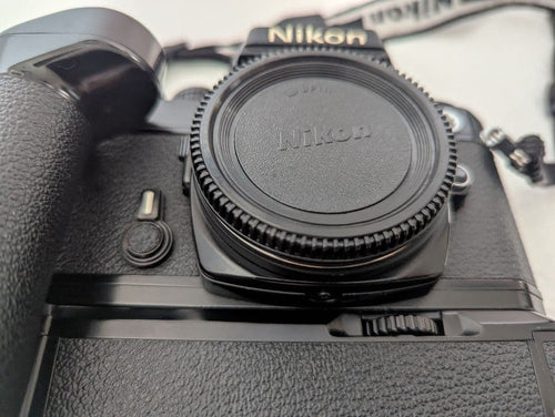 Nikon Slr Camera (Film) Fe Md-12
