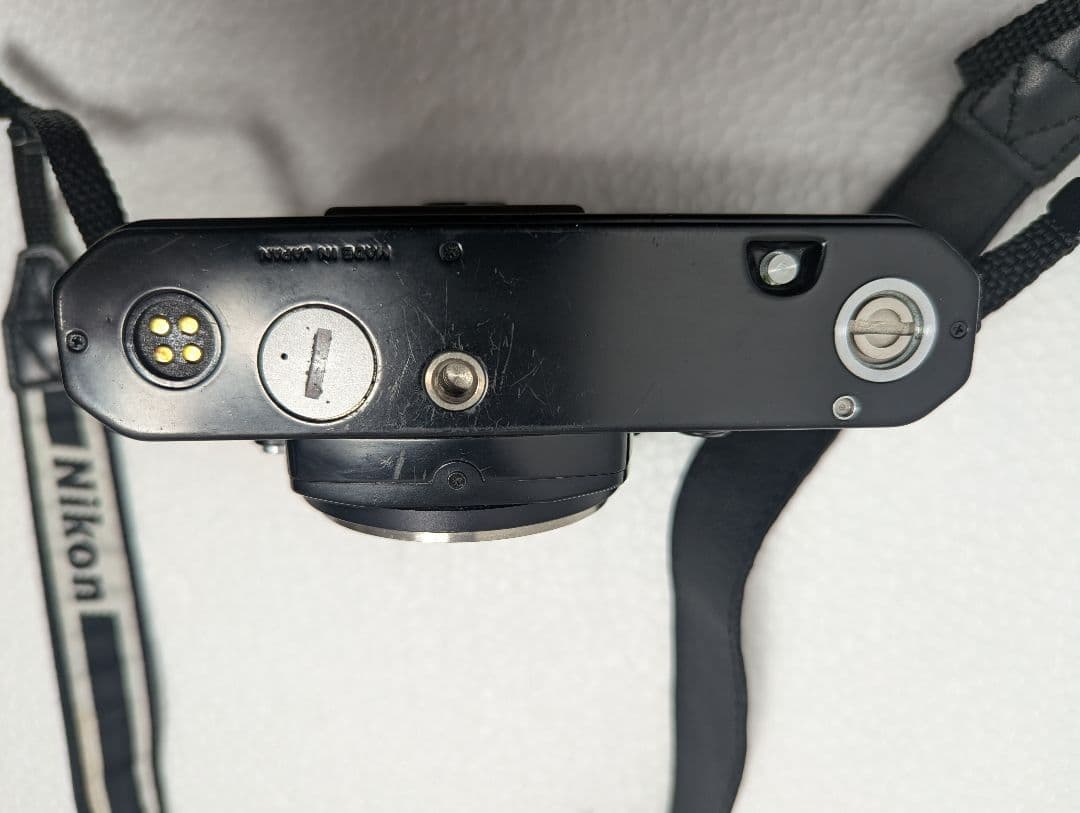 Nikon Slr Camera (Film) Fe Md-12