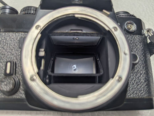 Nikon Slr Camera (Film) Fe Md-12