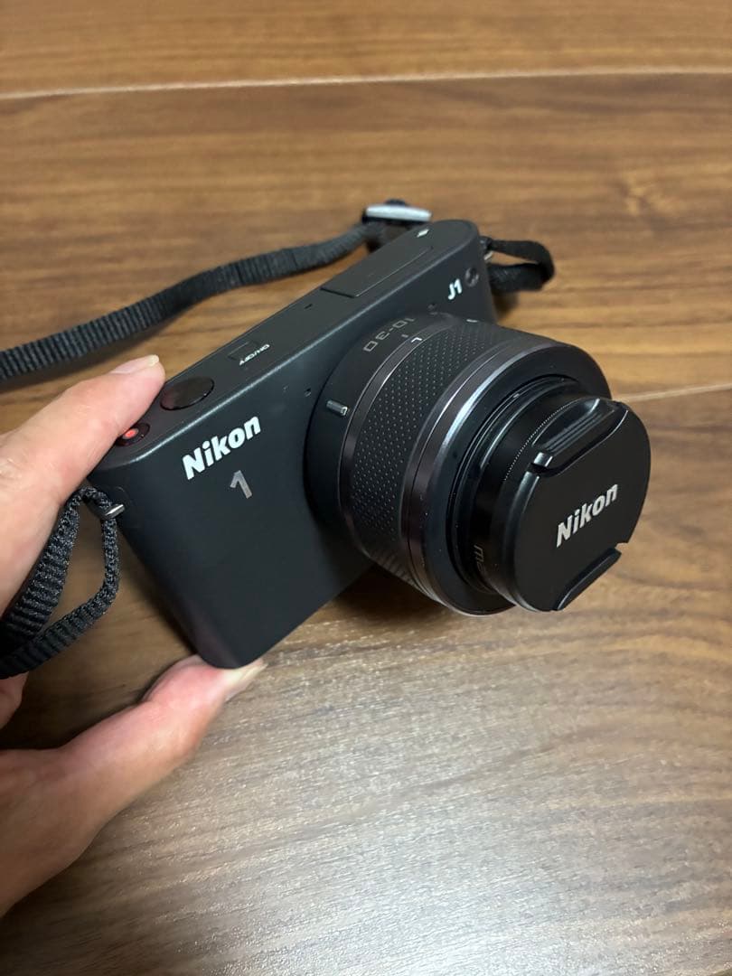 Compact Digital Cameras 7 Nikon 1 J1