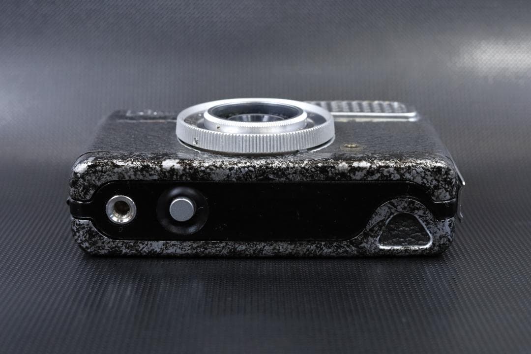 Canon Compact Camera (Film) Oh Demi F2.8