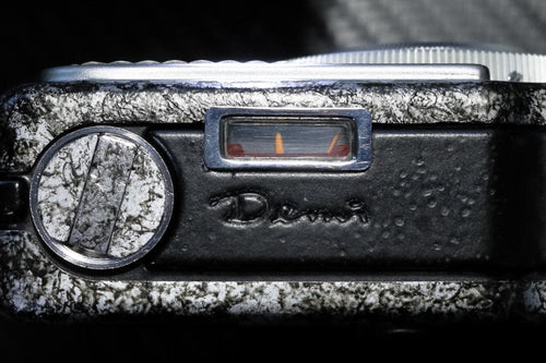 Canon Compact Camera (Film) Oh Demi F2.8